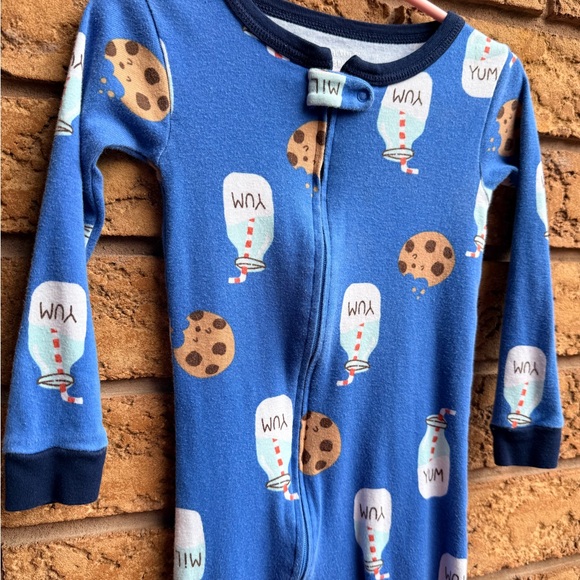 10/$25 • Carters Milk & Cookies Cotton‎ Footed Zip Sleeper - Picture 2 of 3